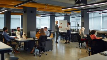 Coworking versus Traditional Office