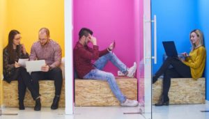 startup benefit from operating in a coworking space